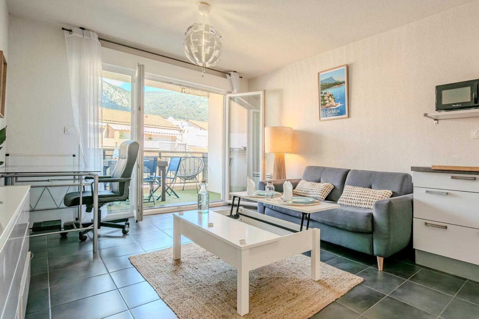 Le Neroli T2 Dernier Etage Avec Terrasse Et Garage Apartment Toulon Exterior photo